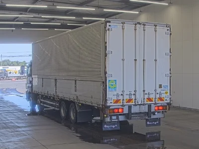ISUZU GIGA