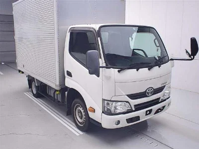 TOYOTA DYNA