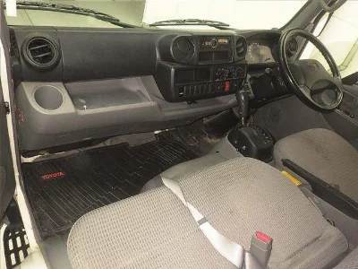 TOYOTA DYNA