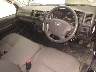 TOYOTA REGIUS ACE