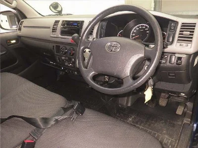 TOYOTA REGIUS ACE