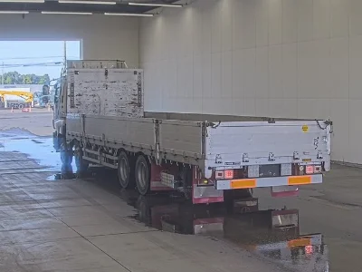 ISUZU GIGA