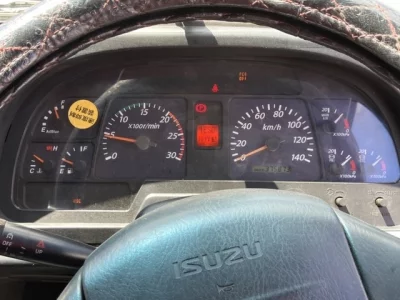 ISUZU GIGA