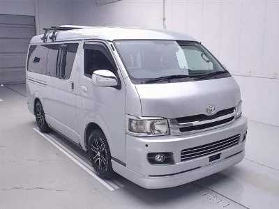 TOYOTA REGIUS ACE
