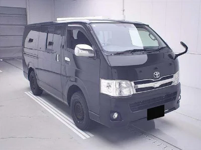 TOYOTA HIACE