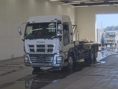 ISUZU GIGA