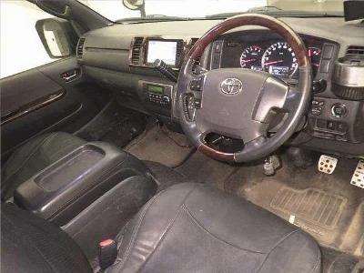 TOYOTA HIACE