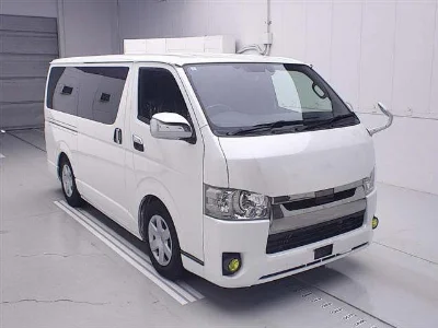 TOYOTA HIACE