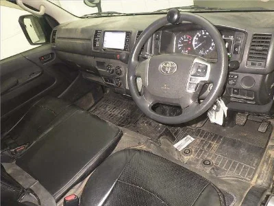 TOYOTA HIACE