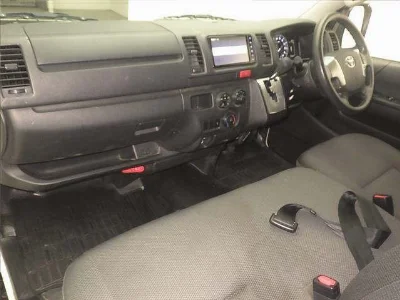 TOYOTA HIACE