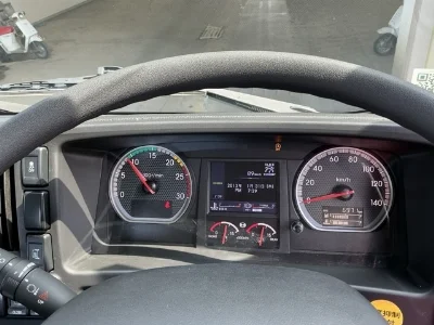 ISUZU GIGA