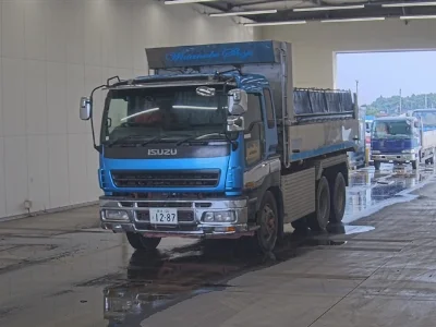 ISUZU GIGA