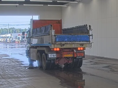 ISUZU GIGA