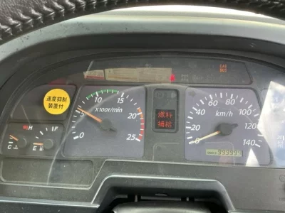 ISUZU GIGA