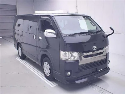 TOYOTA REGIUS ACE