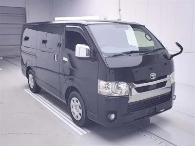 TOYOTA HIACE
