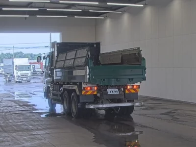 ISUZU GIGA