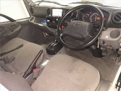 TOYOTA DYNA