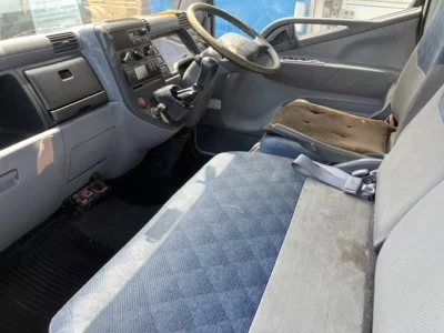 MITSUBISHI CANTER