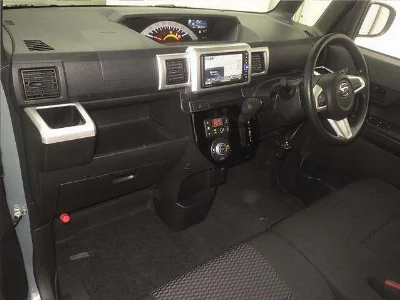 DAIHATSU WAKE