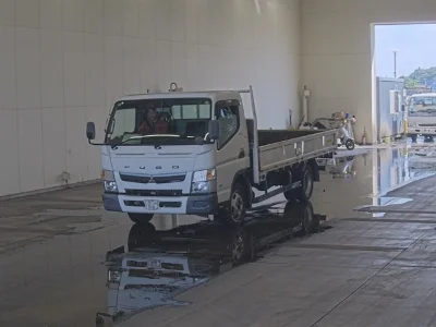 MITSUBISHI CANTER