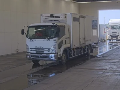 ISUZU FORWARD