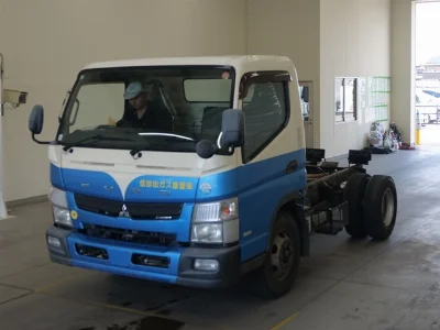 MITSUBISHI CANTER