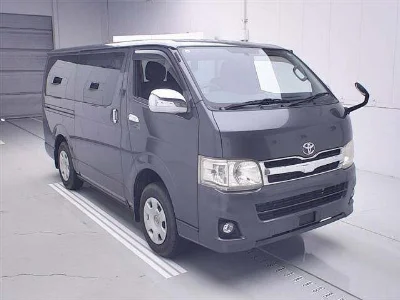 TOYOTA HIACE