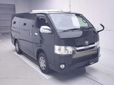 TOYOTA HIACE