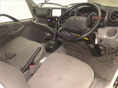 TOYOTA DYNA