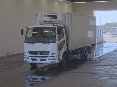 MITSUBISHI FUSO FIGHTER