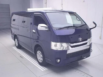 TOYOTA REGIUS ACE