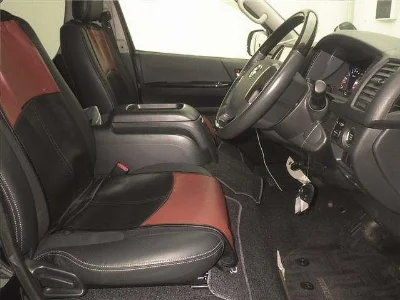 TOYOTA HIACE