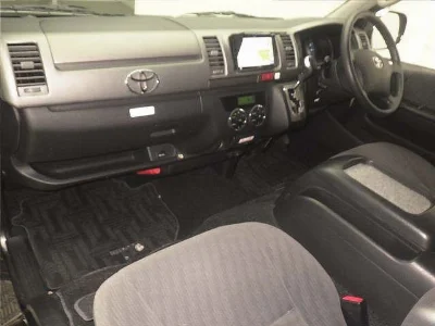 TOYOTA HIACE