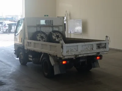MITSUBISHI CANTER
