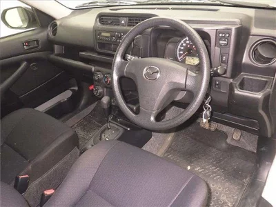 MAZDA FAMILIA