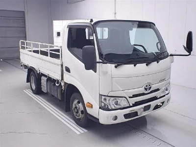 TOYOTA DYNA