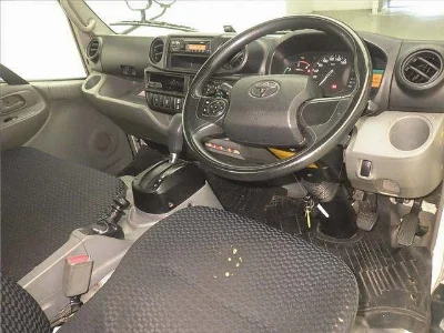 TOYOTA DYNA