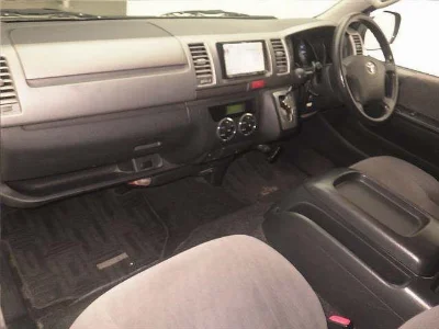TOYOTA HIACE