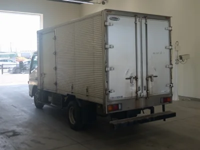 MITSUBISHI CANTER
