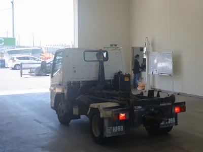MITSUBISHI CANTER