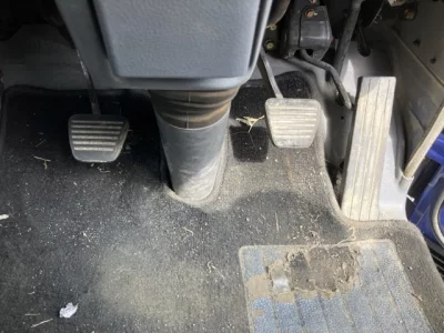MITSUBISHI CANTER