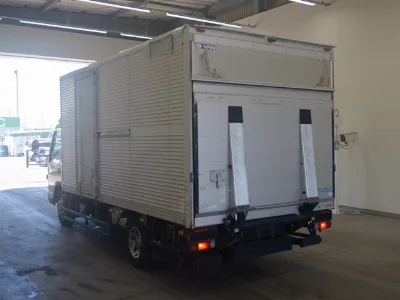 MITSUBISHI CANTER