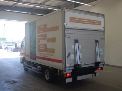 MITSUBISHI CANTER