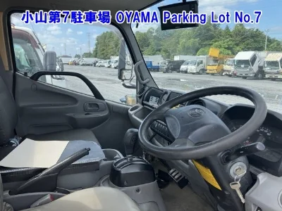 TOYOTA DYNA