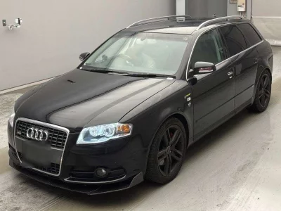 AUDI A4 AVANTE