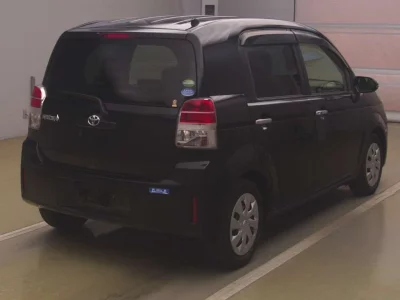 TOYOTA SPADE
