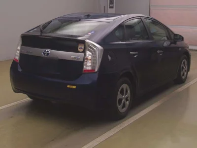 TOYOTA PRIUS PHV