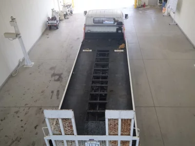 MITSUBISHI CANTER
