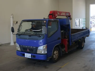 MITSUBISHI CANTER